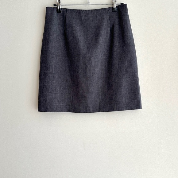 Classic Gray Pencil Skirt, Vintage Juniors Casual Grey Skirt, Size 5/6 - Picture 2 of 14
